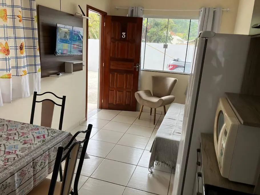 Geminado Da Mada Casa 3 Villa Penha 0*,